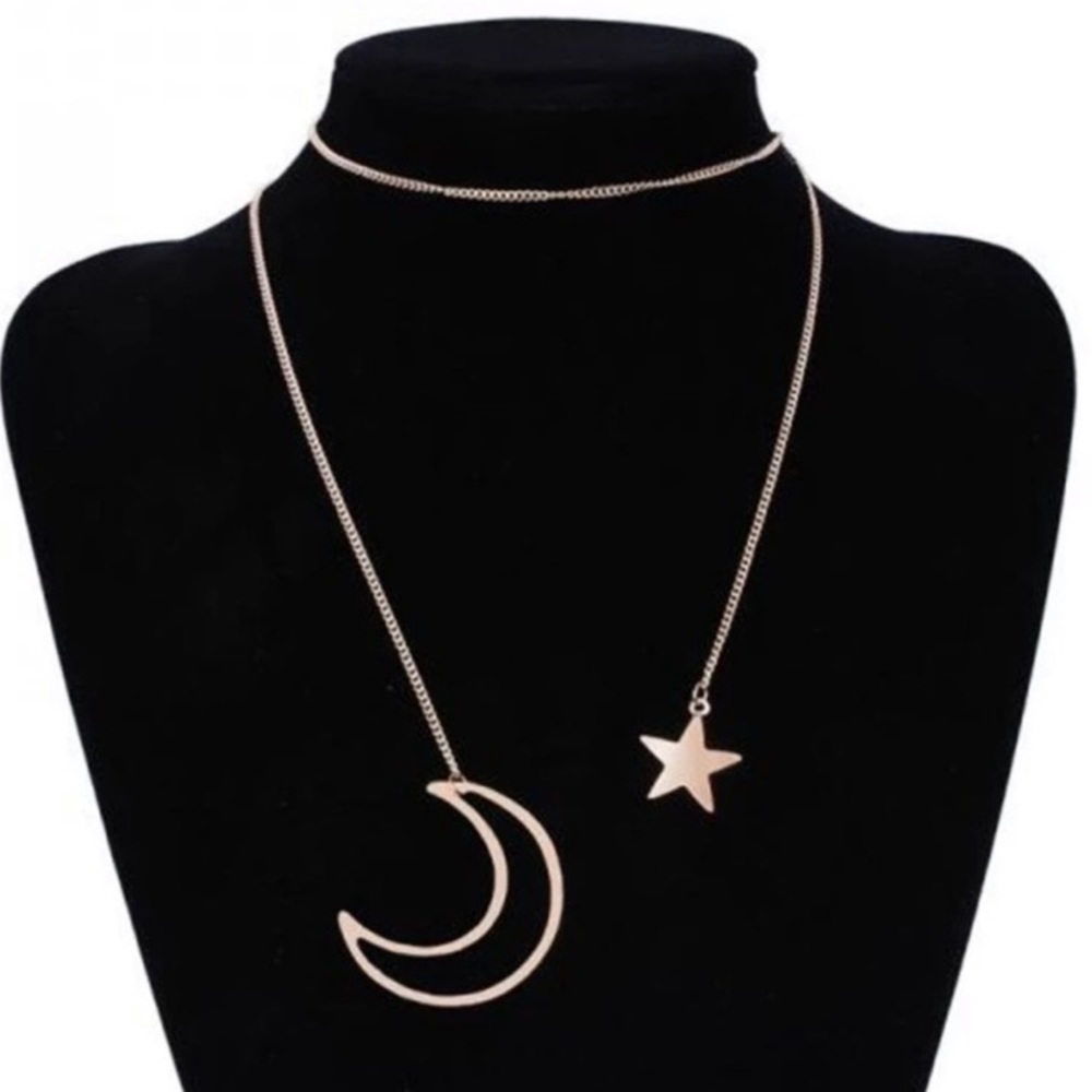 Star Pendant Necklace - Picture 2 of 3